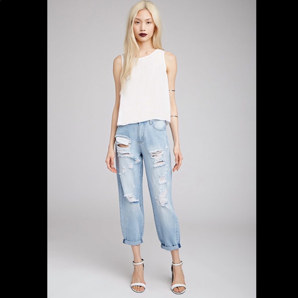 Forever 21 Distressed High Rise Boyfriend Jeans Size 27